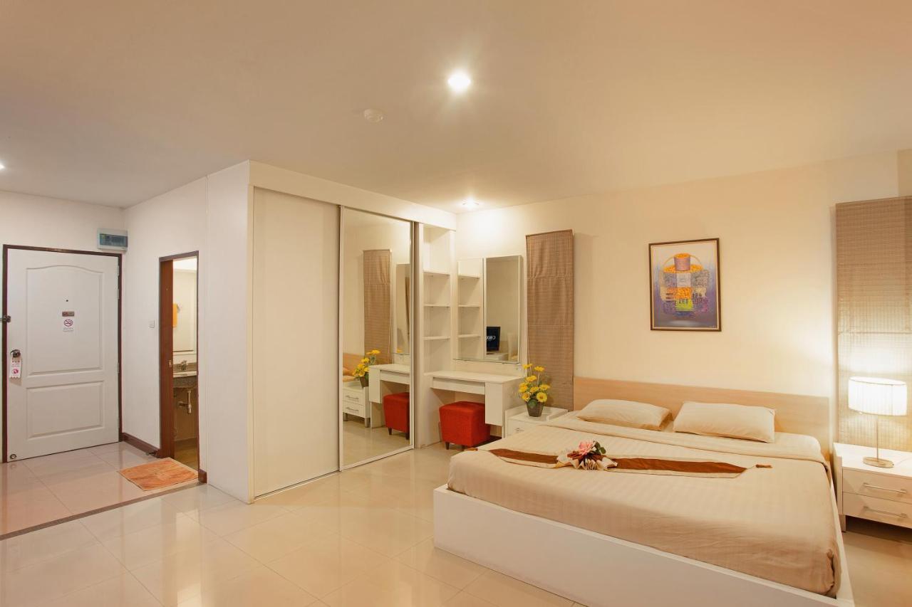 C-House & Residence Hotel Amata City Pluak Daeng Zewnętrze zdjęcie